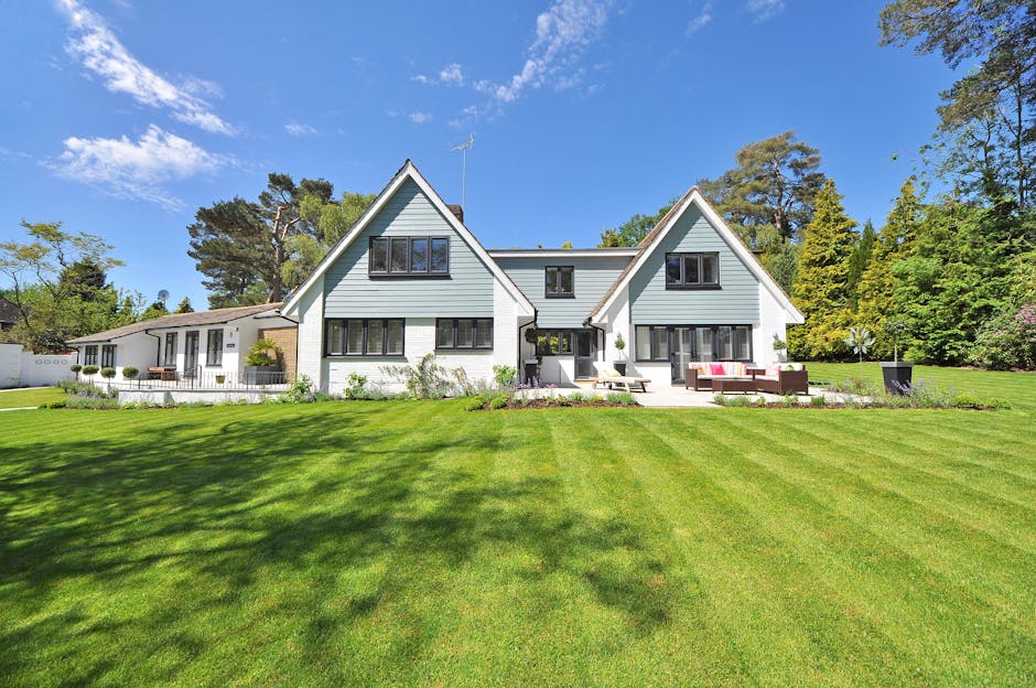 Lawn mowing and maintenance service for Ridgewood homeowners
